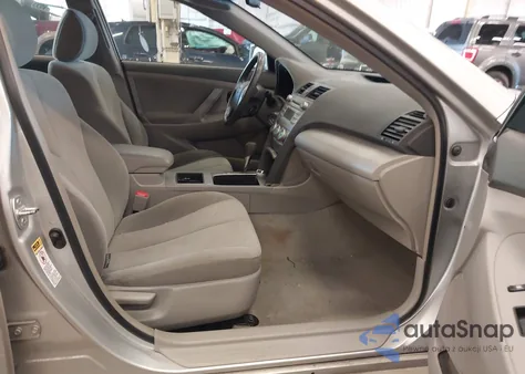 2007 Toyota Camry Le z USA, uszkodzony, nr VIN 4T1BE46KX7U041597